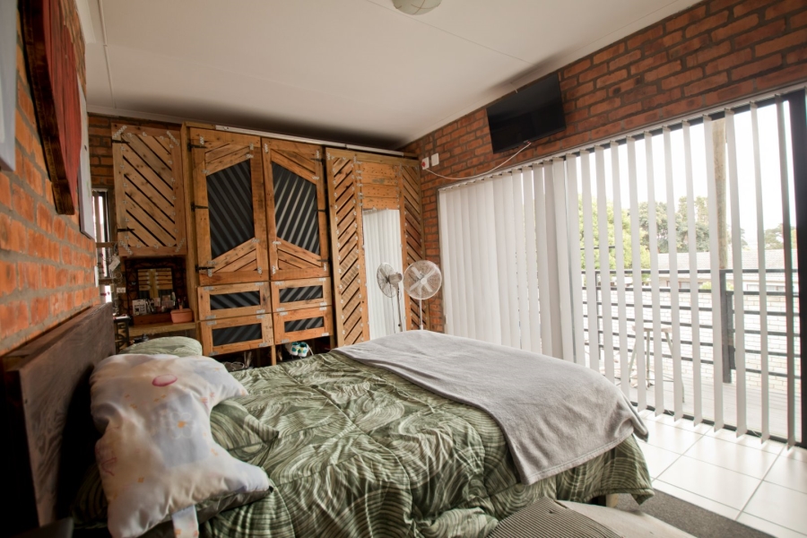 4 Bedroom Property for Sale in Fraaiuitsig Western Cape